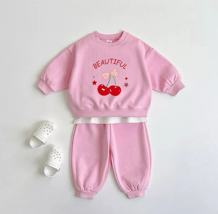 طقم رياضي للأطفال بنمط كرتوني  - مراجعة Baby Clothing Knitting Patterns وسعره