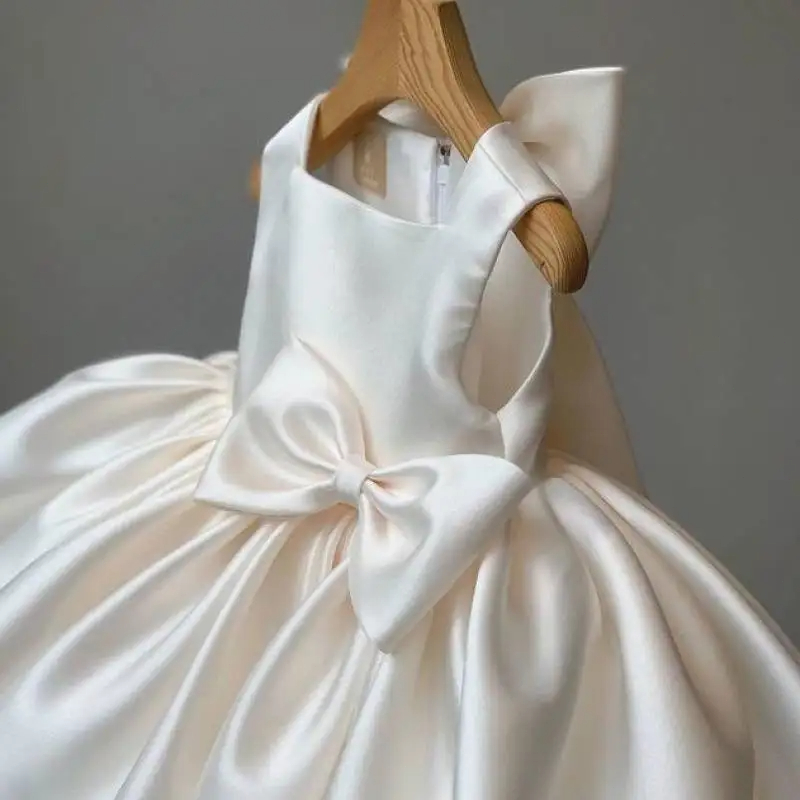 فستان حفلات للفتيات الصغيرات ب - مراجعة Baby Clothing For Girls وسعره
