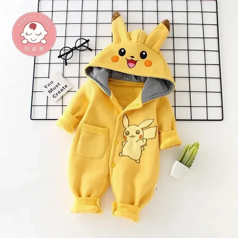 بيجامات كرتونية للأطفال على شك - مراجعة Baby Clothing On Sale وسعره