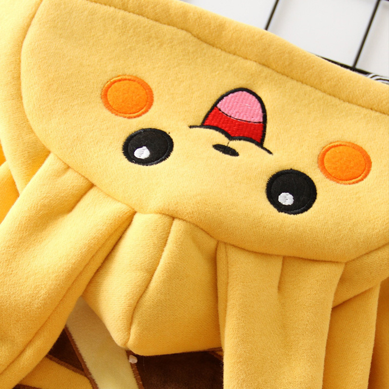 بيجامات كرتونية للأطفال على شك - مراجعة Baby Clothing On Sale وسعره